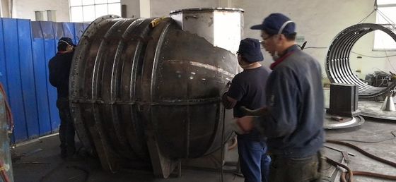 Khuôn bể nước chứa chất lỏng nằm ngang
